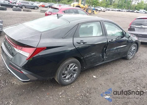 2024 Hyundai Elantra Sel z USA, uszkodzony, nr VIN KMHLM4DG6RU653322